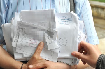 Asiguraţii care pierd sau distrug cardul de sănătate vor plăti 15 lei pentru unul nou